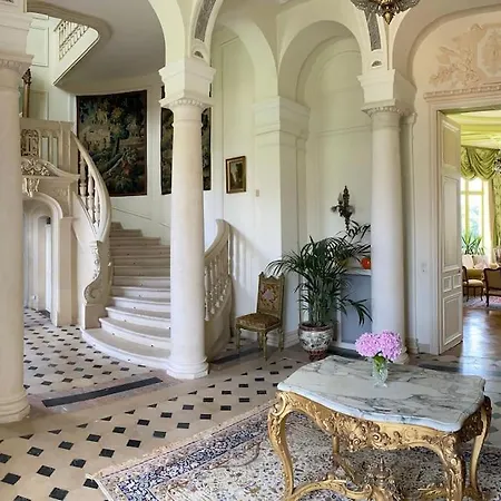 Chateau Du Maurier La Fontaine-Saint-Martin Exterior photo