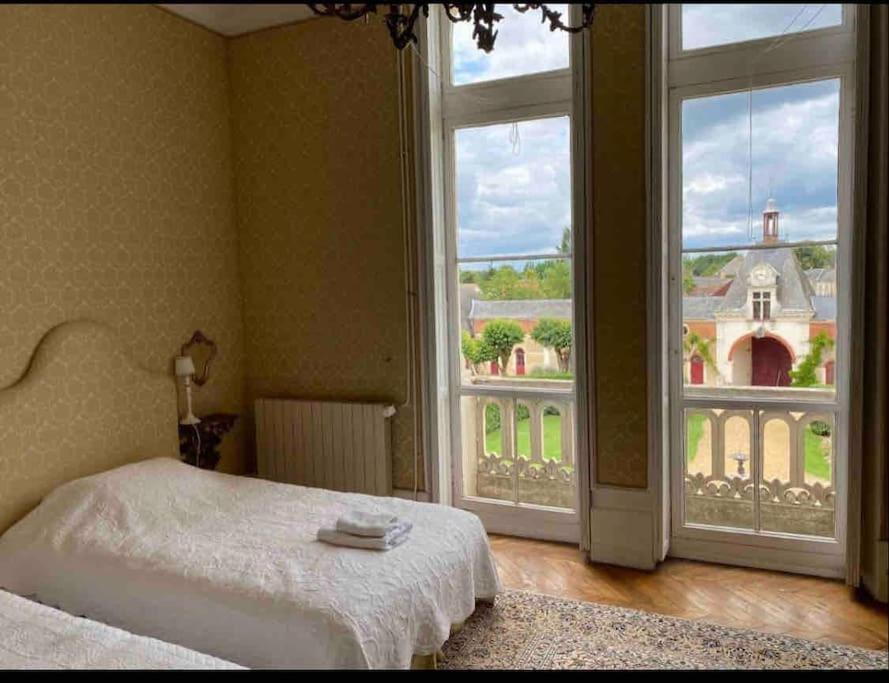 Chateau Du Maurier *
