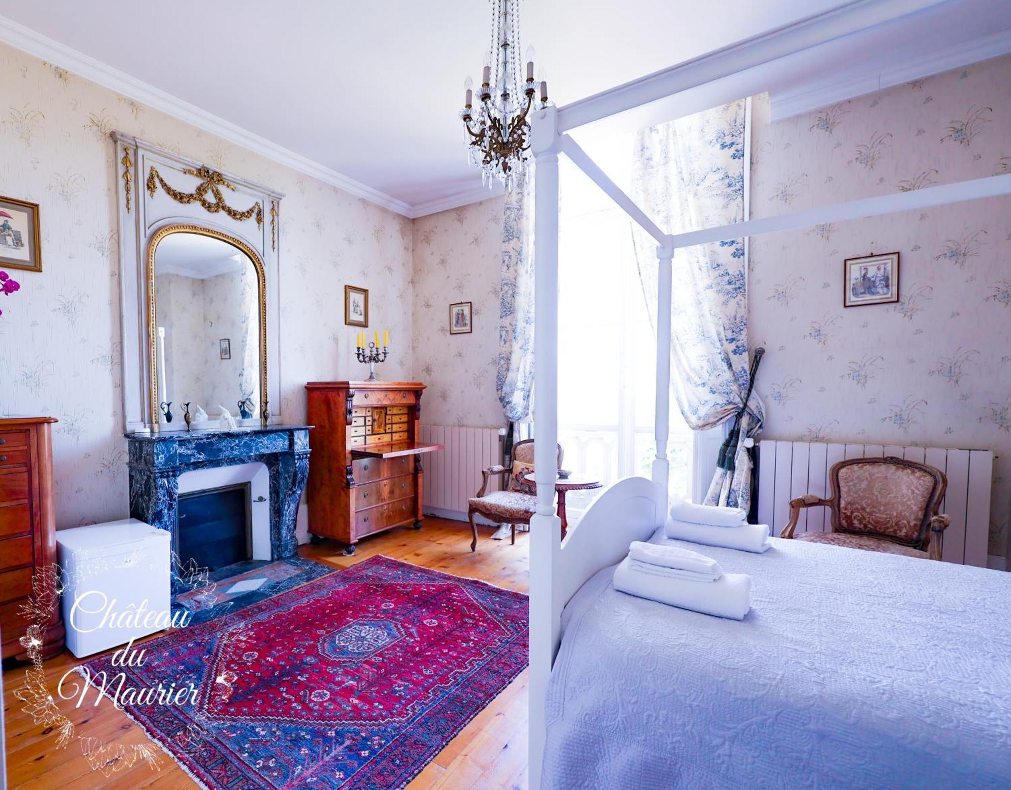 Chateau Du Maurier